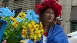 Нью-Йорк с Украиной. Желто-синяя колонна на параде иммигрантов