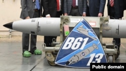 B61-13